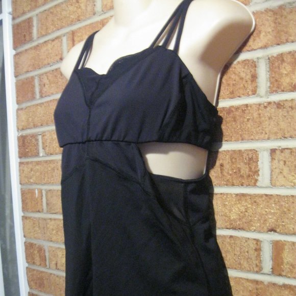 Lululemon Exquisite Tank II Black - Picture 7 of 11